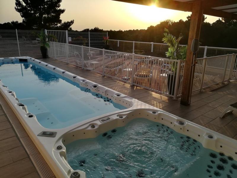Modèle de spa Spa de nage bi-zone "Olargues"